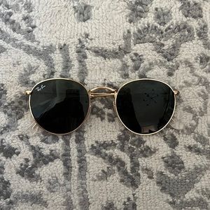 Ray-Ban Round Metal Sunglasses